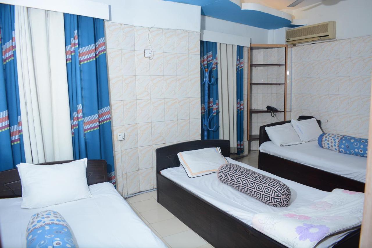 Hotel Hilton City Chittagong Exteriör bild