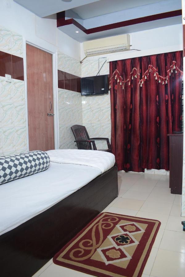 Hotel Hilton City Chittagong Exteriör bild