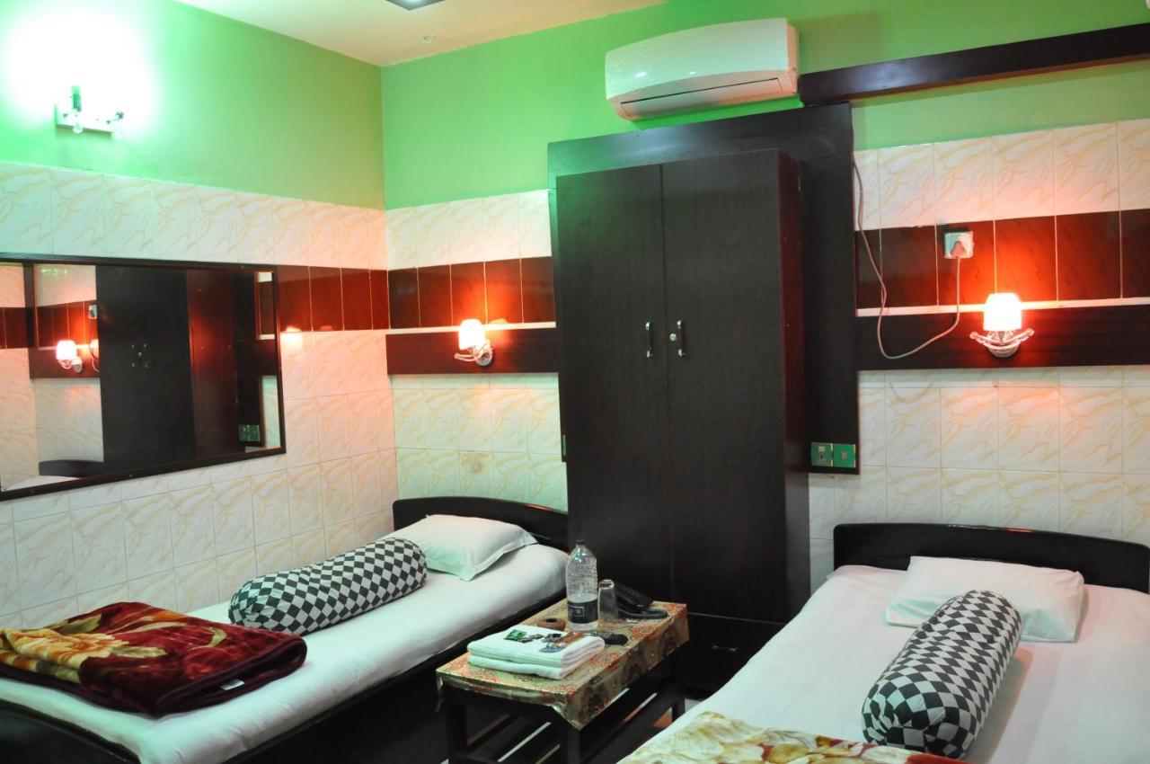 Hotel Hilton City Chittagong Exteriör bild