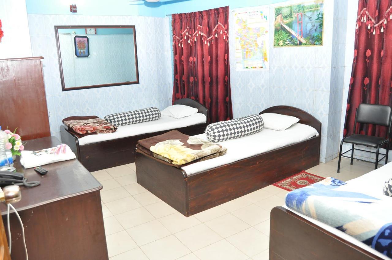 Hotel Hilton City Chittagong Exteriör bild