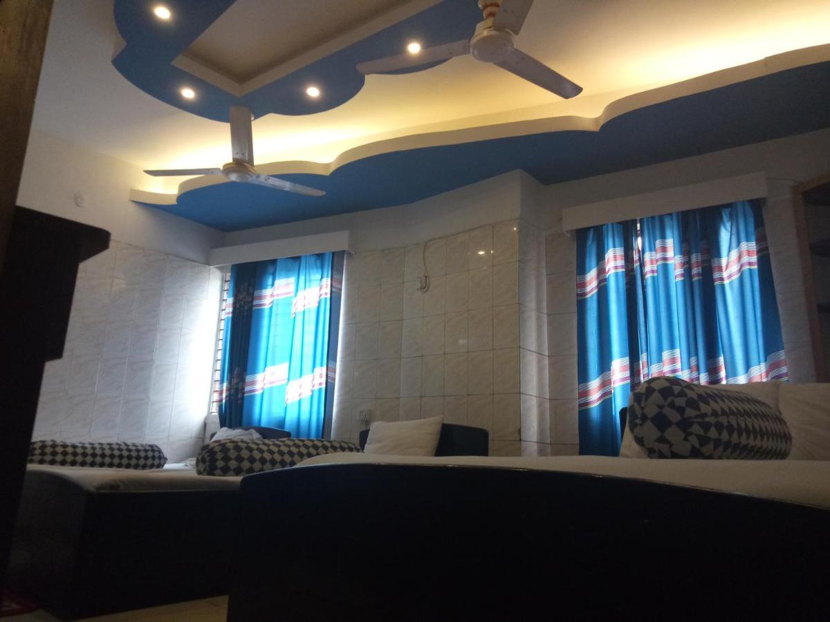 Hotel Hilton City Chittagong Exteriör bild